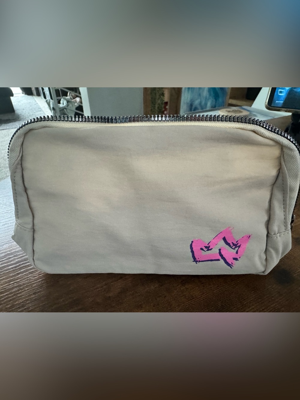 NWOT Classic Cream Canvas Crossbody Pouch with Pink Accent